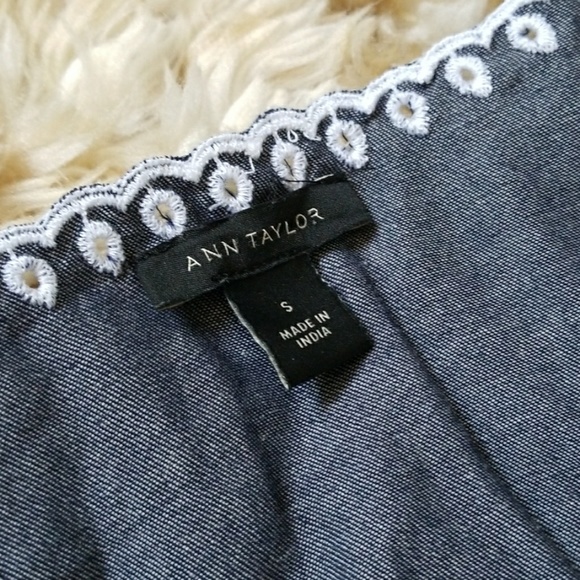 Chambray embroidery flutter sleeve blouse - Picture 5 of 7